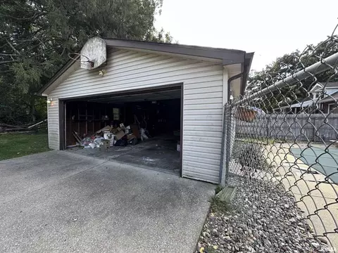 1902 34th St, Moline, IL 61265 photo 27