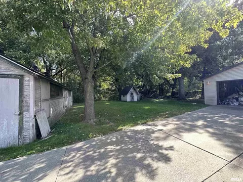 1902 34th St, Moline, IL 61265 photo 29