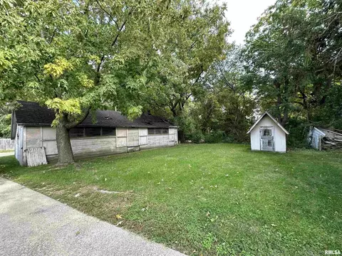 1902 34th St, Moline, IL 61265 photo 28