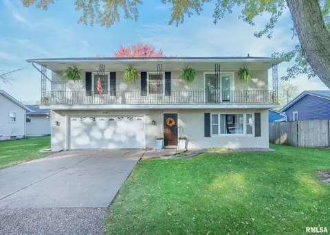 608 N Neisse St, Blue Grass, IA 52726