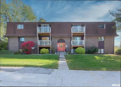 1299 48th Ave #11, East Moline, IL 61244