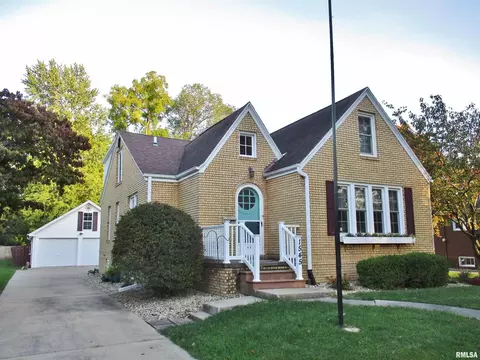 1545 N Kellogg St, Galesburg, IL 61401