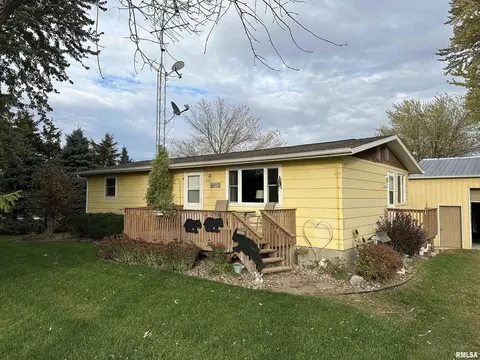 2115 134th Ave, Maquoketa, IA 52060