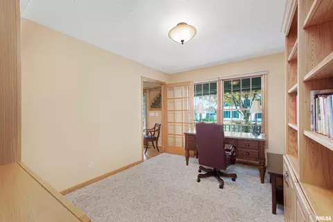 3422 76th St, Moline, IL 61265 photo 9