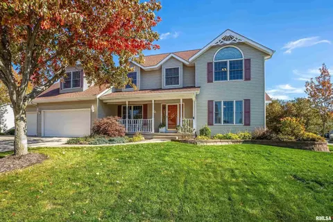 3422 76th St, Moline, IL 61265
