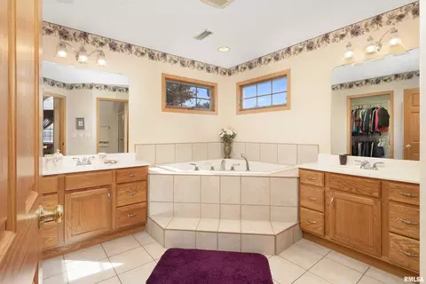 3422 76th St, Moline, IL 61265 photo 22