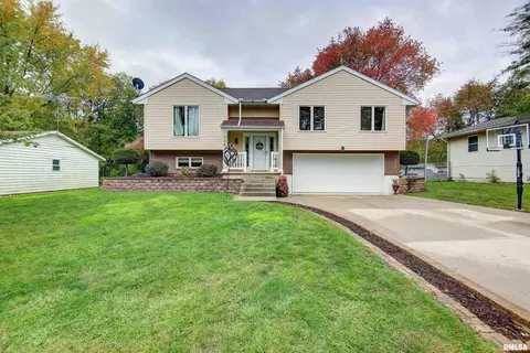 304 Thomas St, Rock Falls, IL 61071