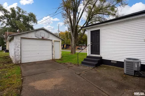 254 45th St, Moline, IL 61265 photo 19