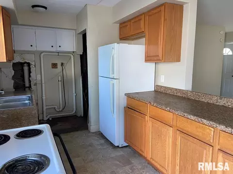 1130 11th St, Silvis, IL 61282 photo 3