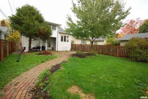 2113 12th St, Moline, IL 61265 photo 17