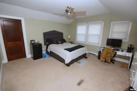 2113 12th St, Moline, IL 61265 photo 13