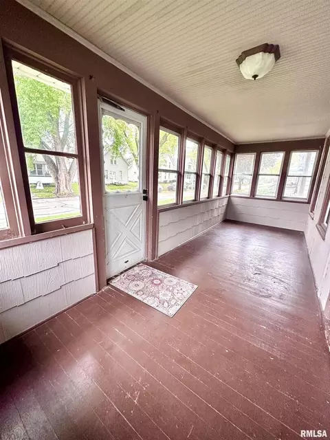 1815 4th St, Moline, IL 61265 photo 18
