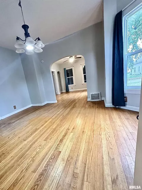 1815 4th St, Moline, IL 61265 photo 6