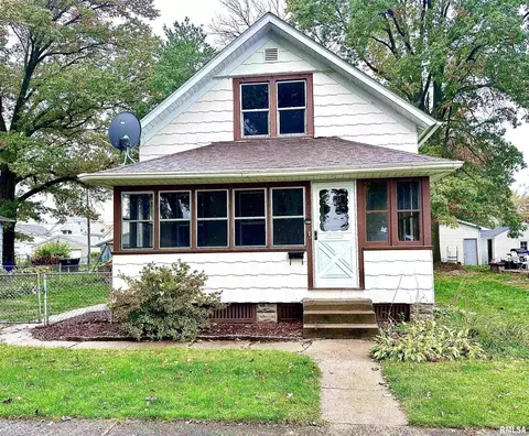 1815 4th St, Moline, IL 61265