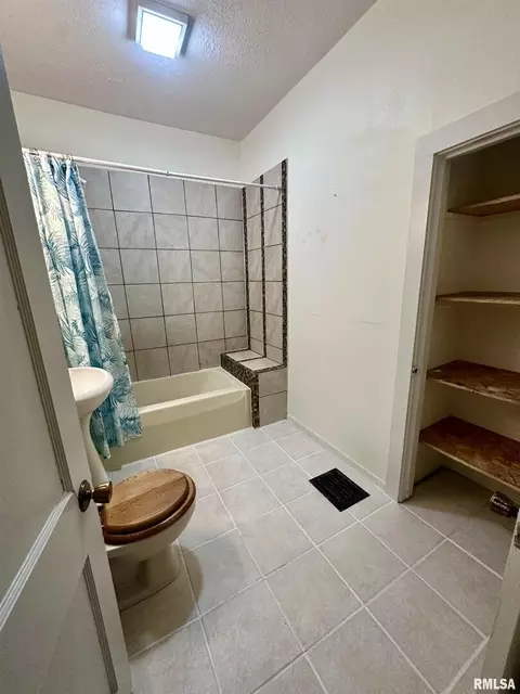1815 4th St, Moline, IL 61265 photo 19