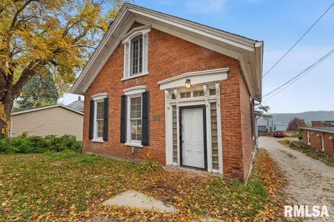 107 S High St, Port Byron, IL 61275
