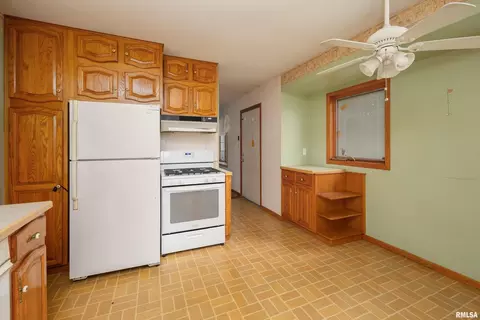 4822 45th Ave, Moline, IL 61265 photo 3