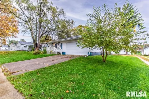 310 E North St, Cambridge, IL 61238 photo 2