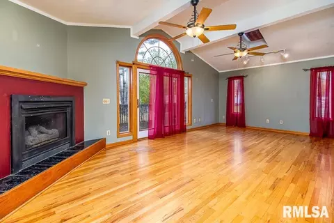 310 E North St, Cambridge, IL 61238 photo 12