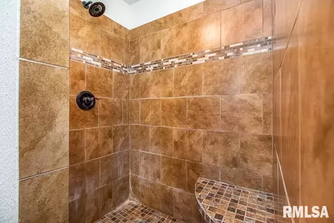 310 E North St, Cambridge, IL 61238 photo 20