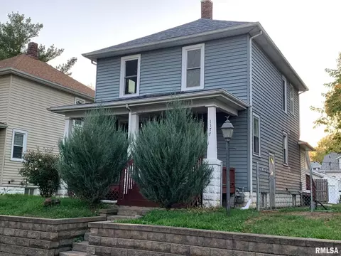 1177 26th St #A, Moline, IL 61265 photo 2