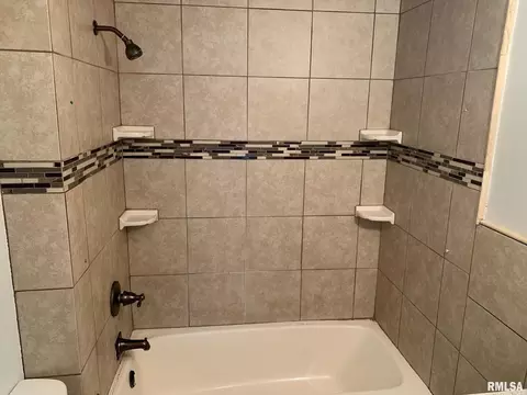 1177 26th St #A, Moline, IL 61265 photo 31