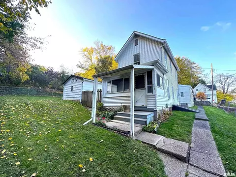 737 23rd St, Moline, IL 61265