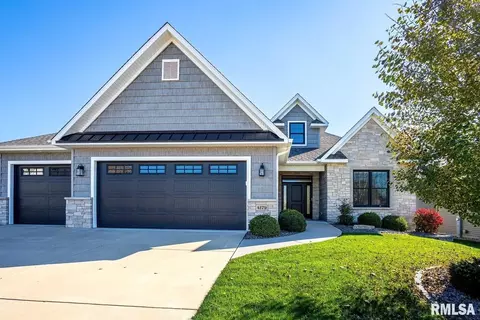 4179 Muirfield Ct, Bettendorf, IA 52722