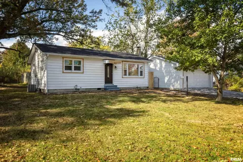 1212 S Duncan St, Marion, IL 62959