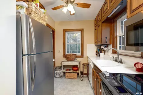 2811 24th Ave, Moline, IL 61265 photo 10