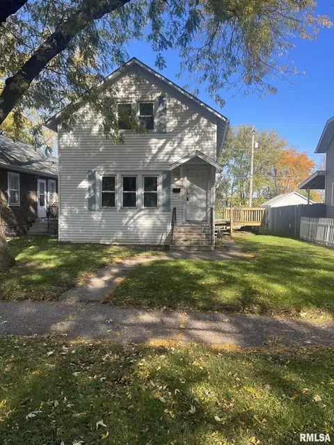 443 15th Ave, East Moline, IL 61244