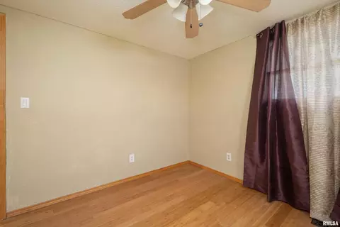 2403 12th St, Silvis, IL 61282 photo 15