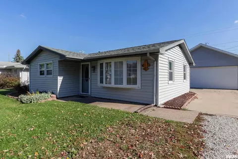 2403 12th St, Silvis, IL 61282