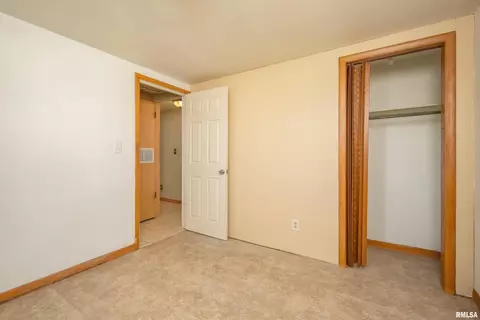 2403 12th St, Silvis, IL 61282 photo 21