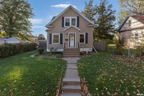 1920 N Myrtle St, Davenport, IA 52804