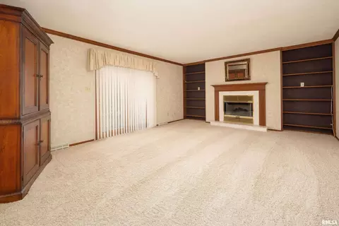 7710 35th Ave, Moline, IL 61265 photo 16