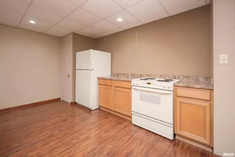 7710 35th Ave, Moline, IL 61265 photo 33