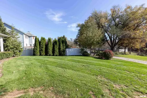 7710 35th Ave, Moline, IL 61265 photo 43
