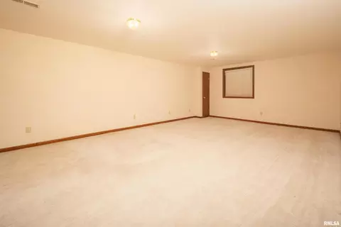 7710 35th Ave, Moline, IL 61265 photo 30