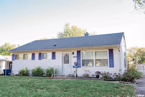 1607 Granview Dr, Quincy, IL 62301