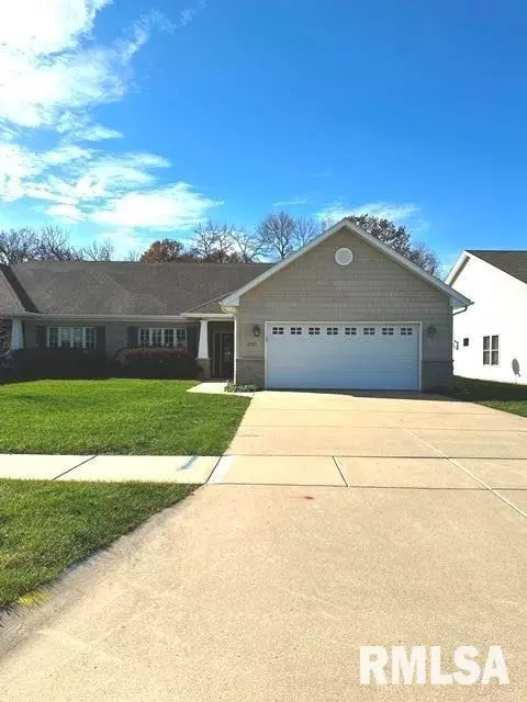 1509 18th Ave, Dewitt, IA 52742