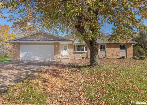 1117 26th Avenue Ct, Silvis, IL 61282