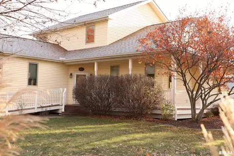 304 SE 10th Ave, Aledo, IL 61231