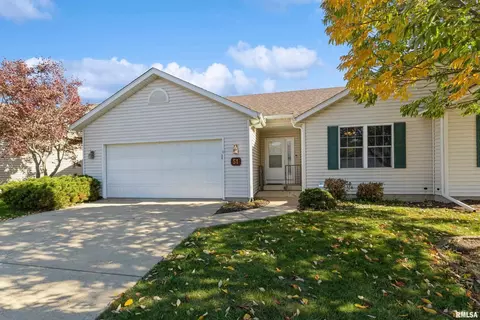 5200 Villa Dr #51, Davenport, IA 52806