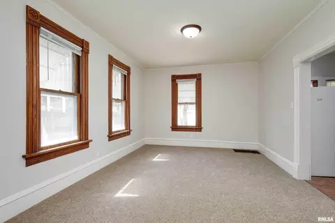 1813 12th St, Moline, IL 61265 photo 11