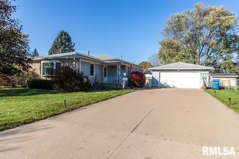 167 39th Ave, East Moline, IL 61244