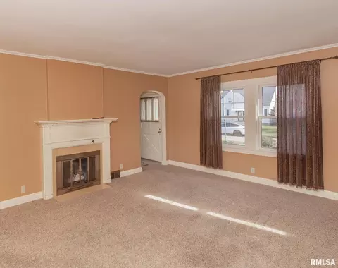2629 8th St, Moline, IL 61265 photo 7