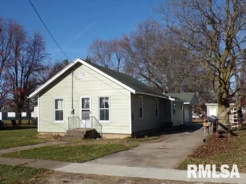 209 W C St, Alpha, IL 61413