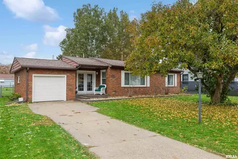 3831 15th St #C, Moline, IL 61265