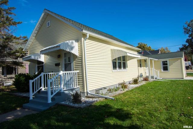 1001 Pershing Blvd, Clinton, IA 52732